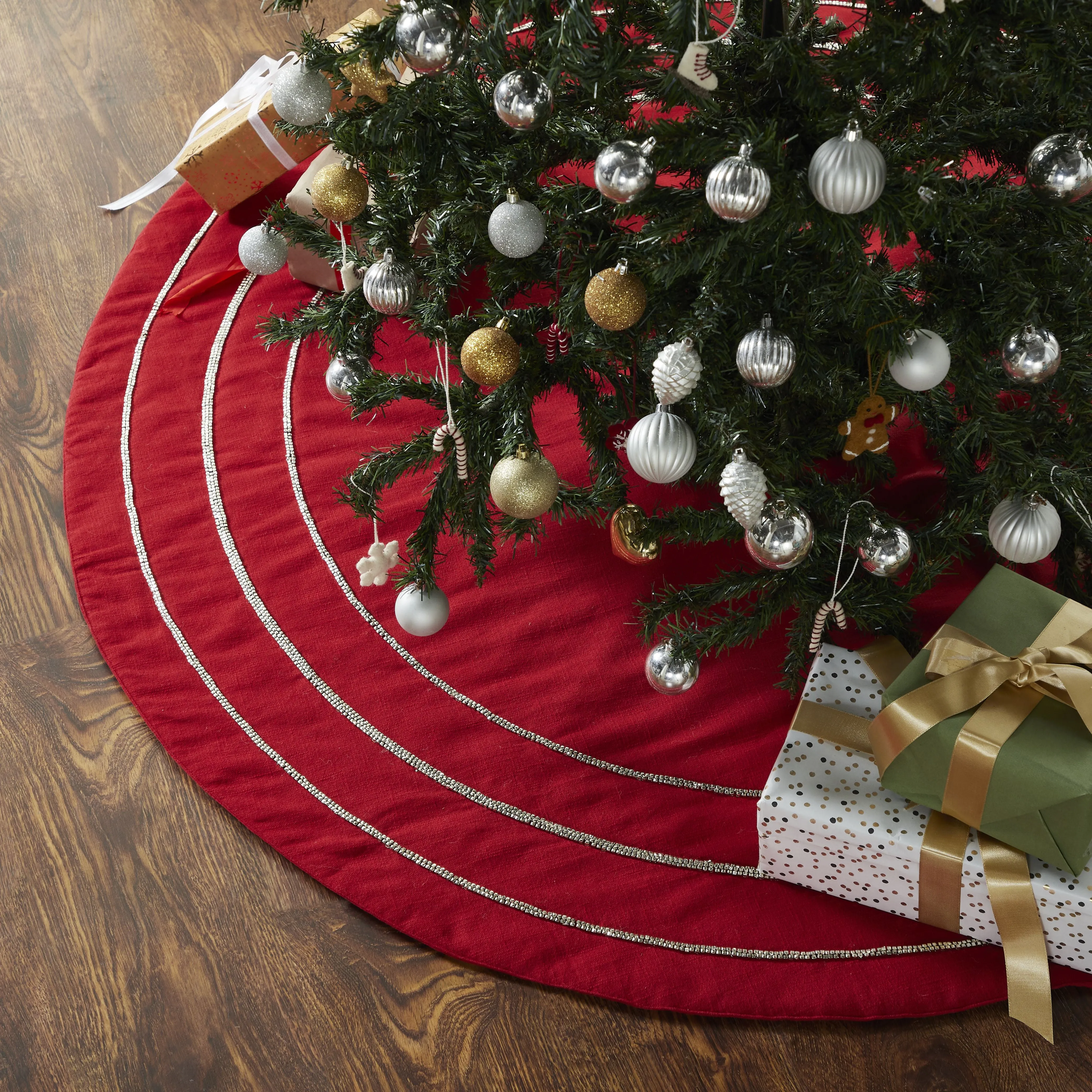 Concentric Nailhead Circles Christmas Tree Skirt in Red Linen - 60"